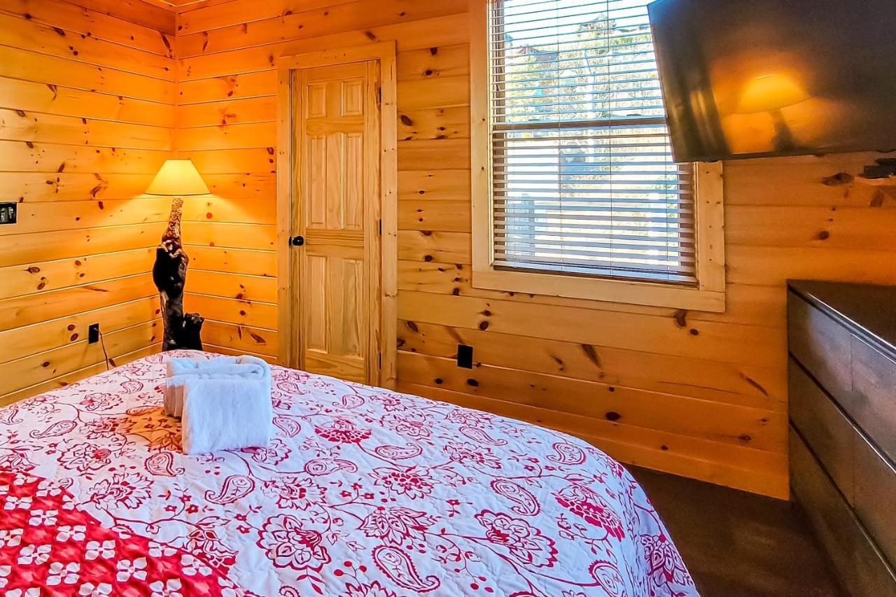 3 Lazy Bears Chalet Гатлинбург Экстерьер фото