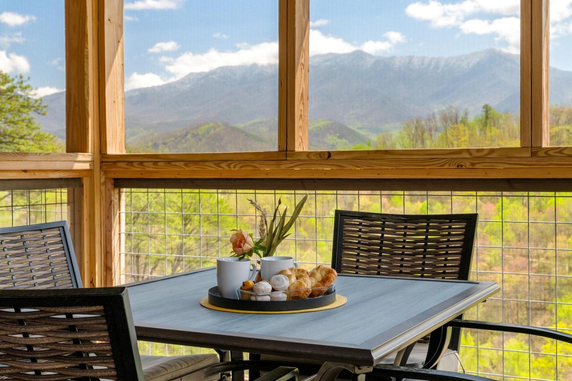 3 Lazy Bears Chalet Гатлинбург Экстерьер фото