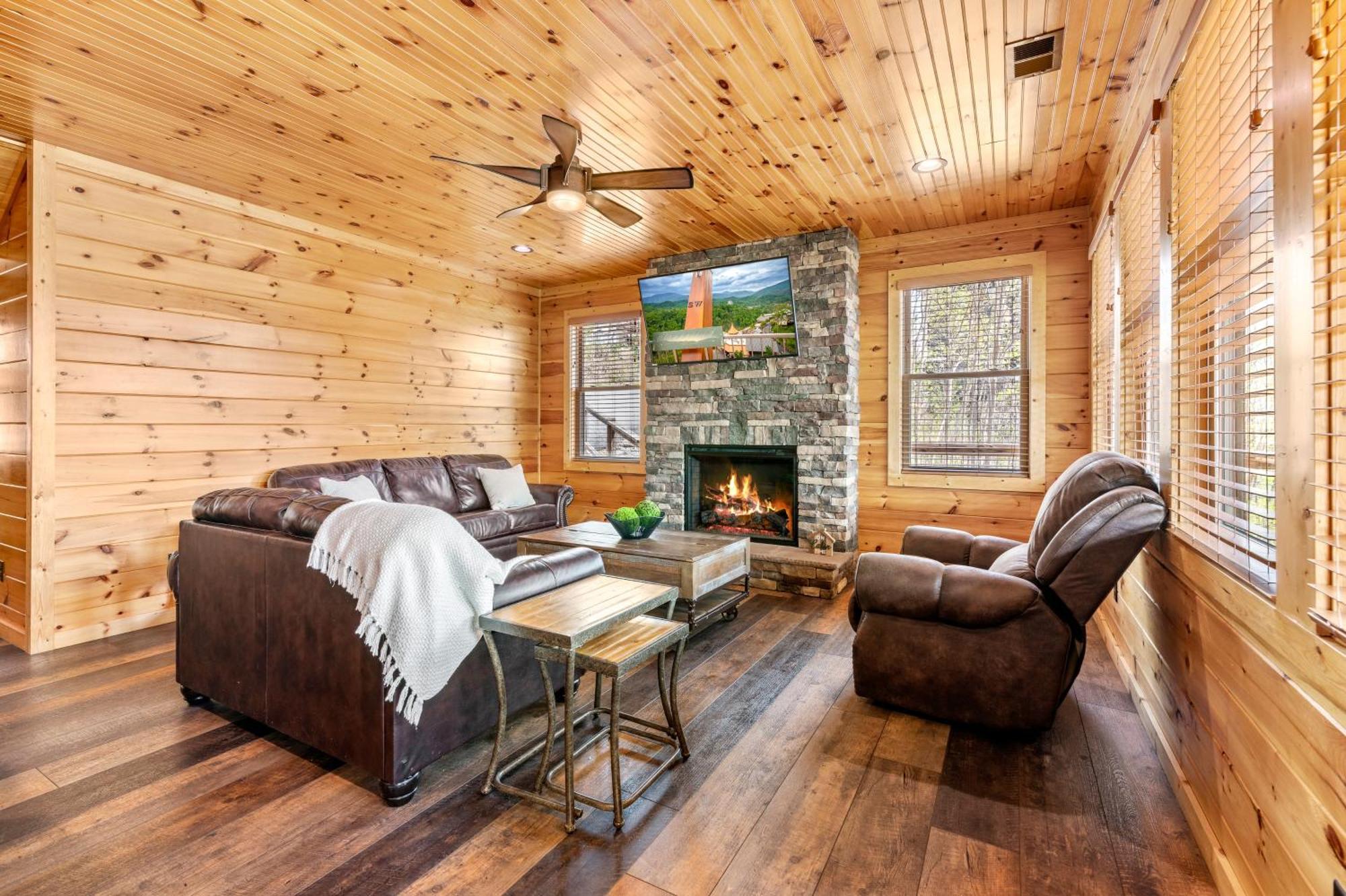 3 Lazy Bears Chalet Гатлинбург Экстерьер фото